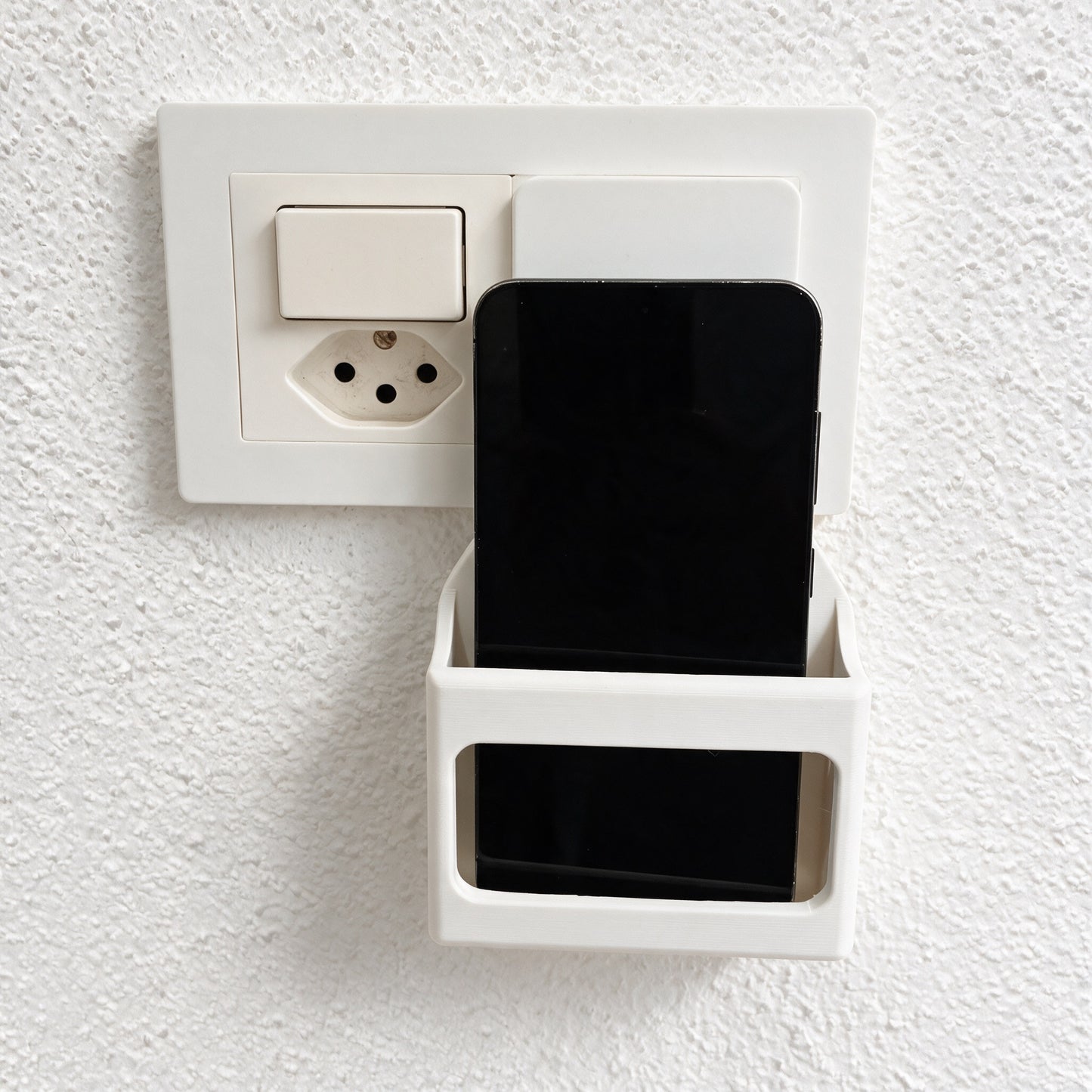 Mount One Phone Dock auf Mount One Rahmen montiert Detailansicht